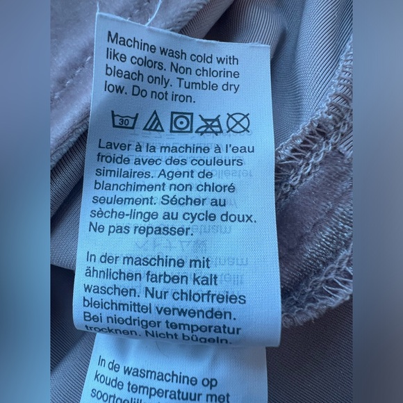 Madewell Crush Velvet Cropped Top Size Medium - Picture 8 of 8